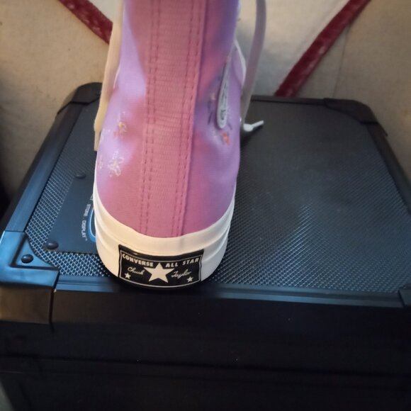 New High Top Converse Chuck 70- Pale Amethyst - Picture 9 of 11